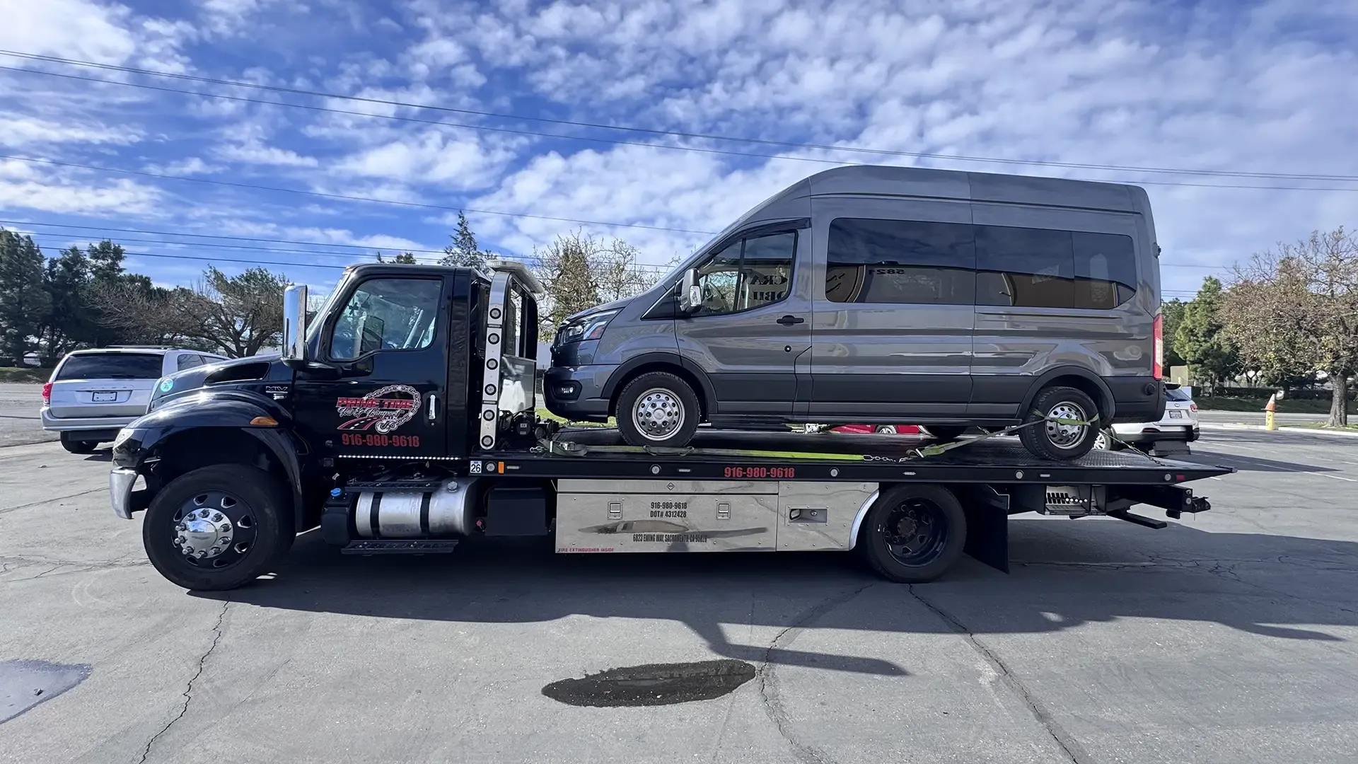 24/7 Light-Duty Towing Service Baltimore, MD | VJ Auto Transport